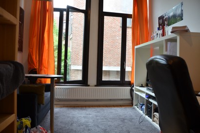 Lange Doornikstraat aangename kamer met kkn